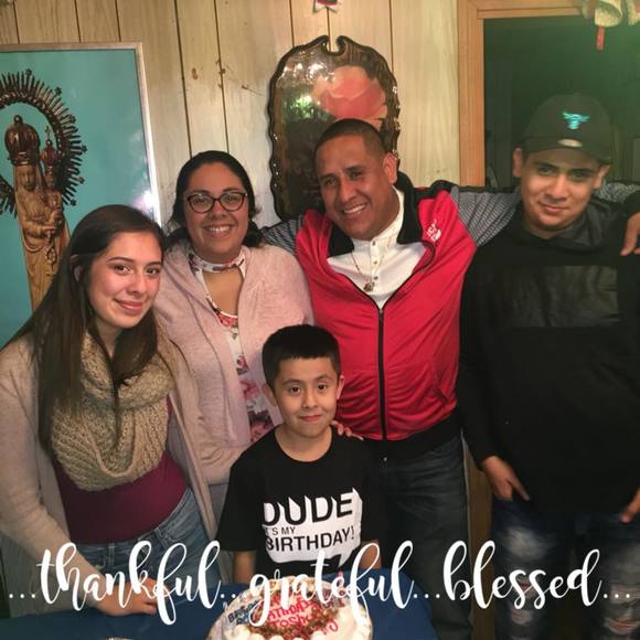 Meet your Posher, Claudia - Picture 1 of 1